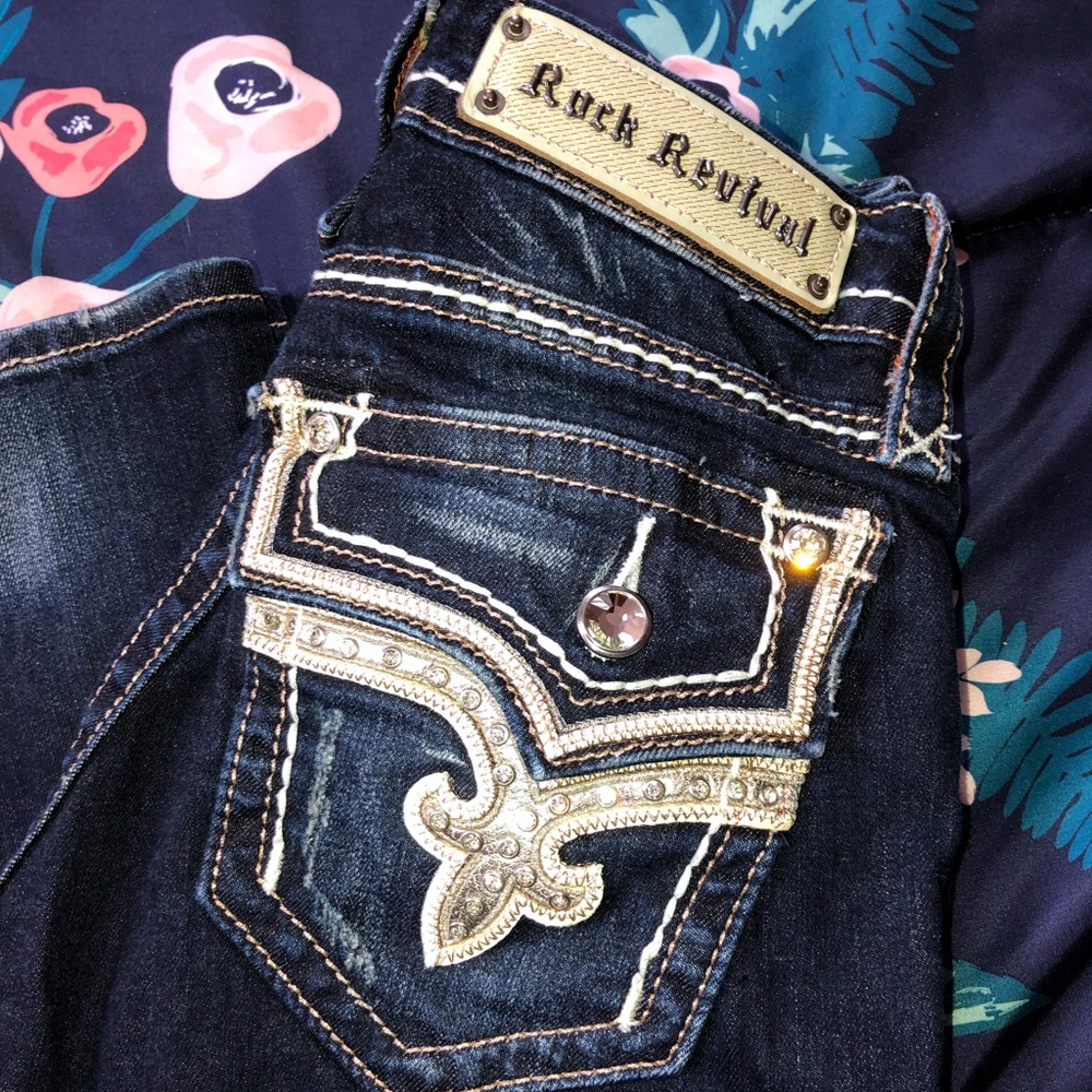 Women’s rock and revival bling jeans size 28